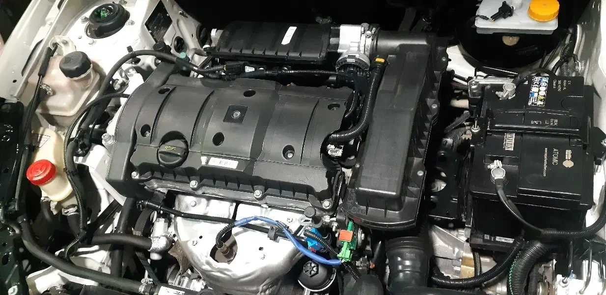 H30کراس دانگ‌فنگ ۹۸ سفید|خودرو سواری و وانت|رشت, منظریه|دیوار