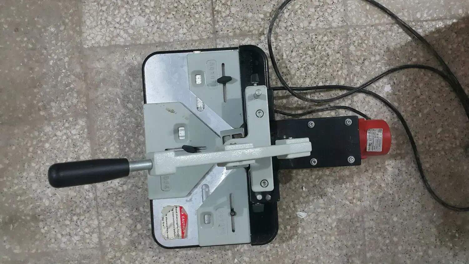 دستگاه دم چلچله زن دو تیغ|ابزارآلات|شیراز, سینما سعدی|دیوار