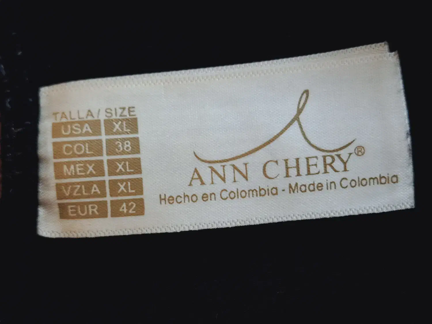 گن ساعت شنی|لباس|شهریار, شهریار|دیوار