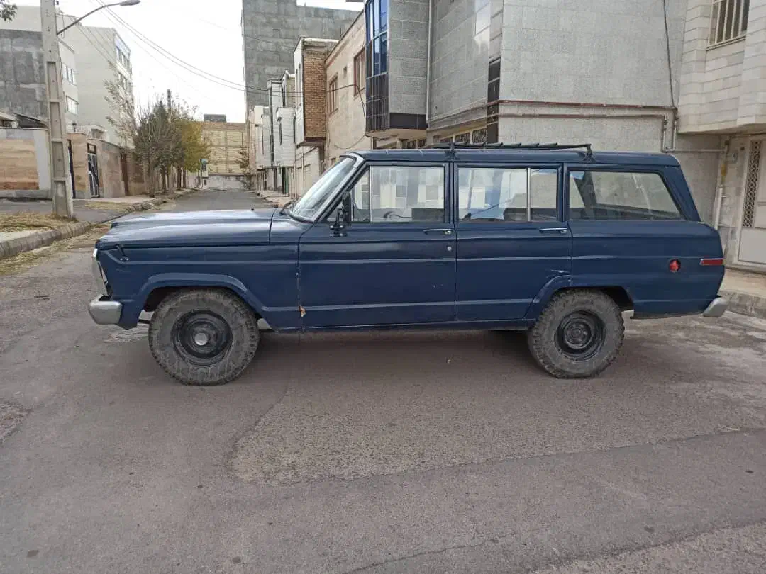 جیپ آهو|خودرو کلاسیک|میانه, |دیوار