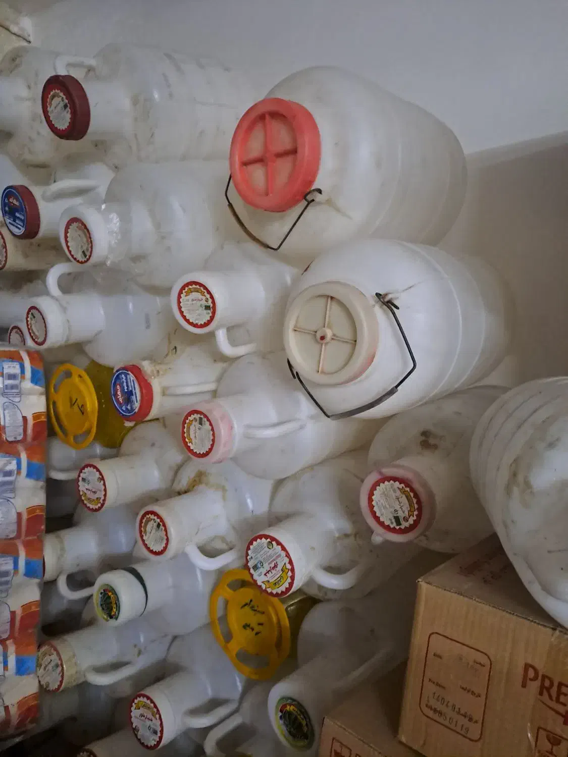 دبه|ظروف نگهدارنده، پلاستیکی، یک‌بارمصرف|سبزوار, پاسداران|دیوار