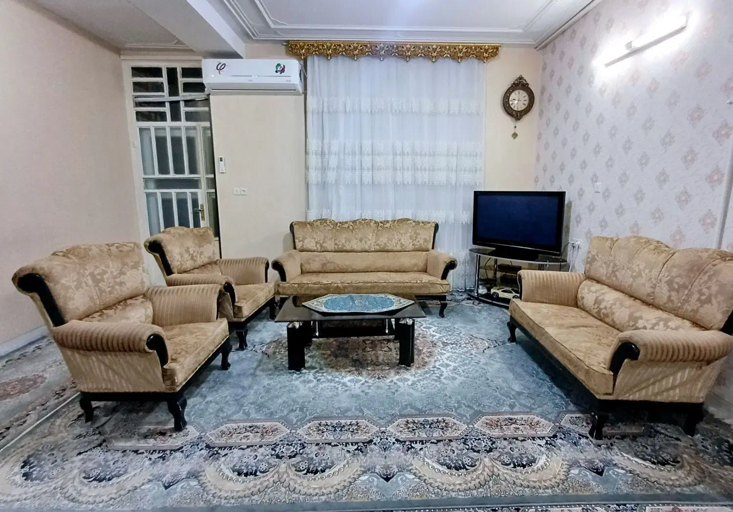 مبل ۷ نفره|مبلمان خانگی و میز عسلی|شیراز, شهرک مطهری|دیوار