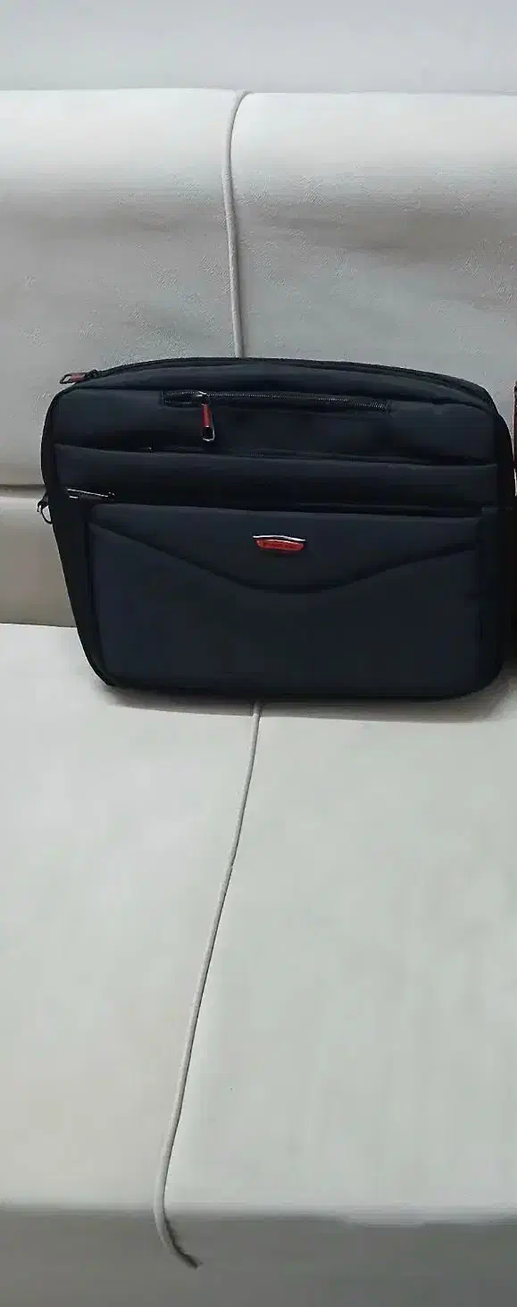 کیف اداری ودانشجویی|کیف، کفش، کمربند|بروجرد, |دیوار