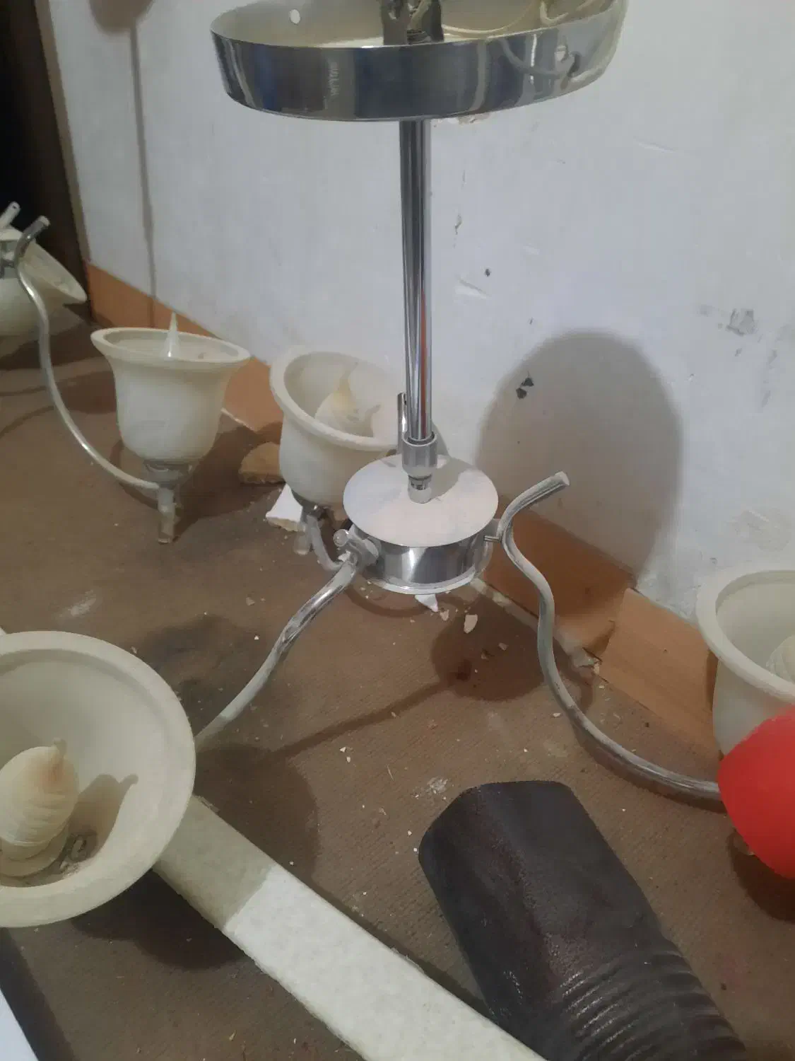 باسلام سه عدد لوستر دو عدد سه شاخه یک تک شاخه|لوستر و چراغ آویز|مشهد, حجاب (شهرک غرب)|دیوار