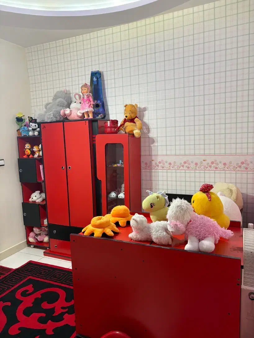 فروش تخت کمد جنس MDF کامل به همراه فرش|تخت و سرویس خواب|کرمانشاه, |دیوار