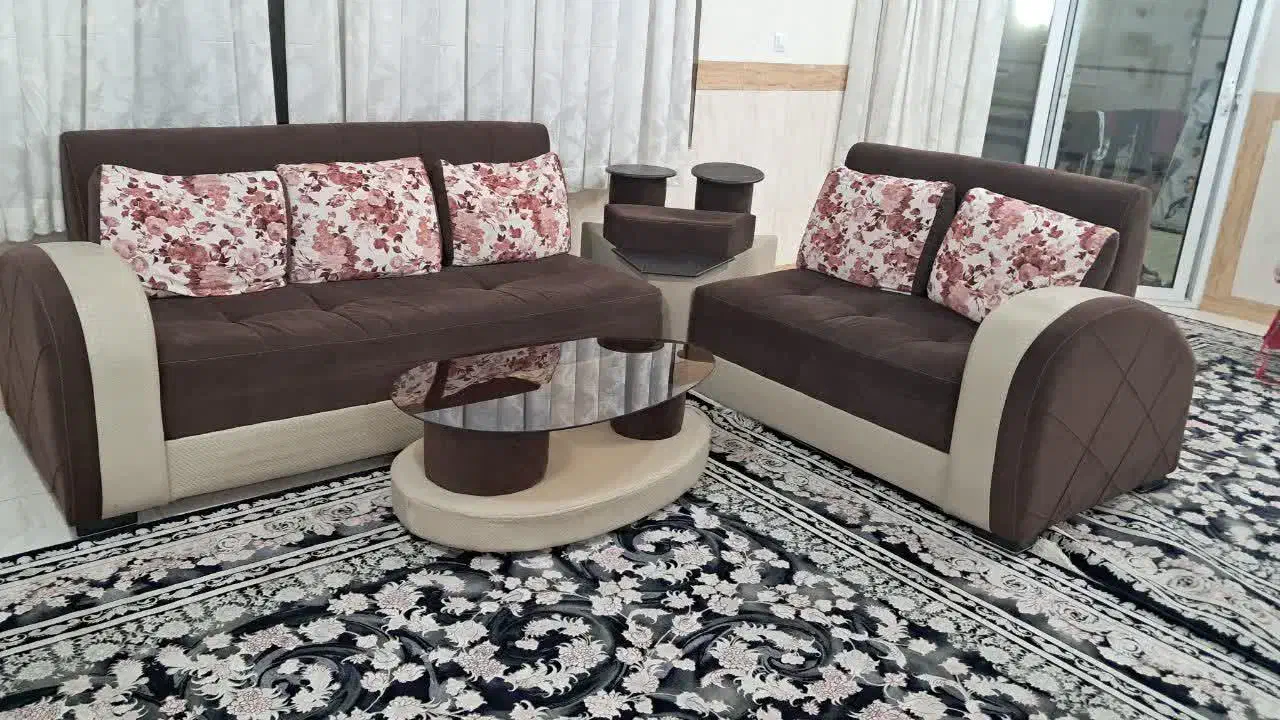 مبل۵نفره کاور پارچه ای و میز و عسلی|مبلمان خانگی و میز عسلی|خمینیشهر, |دیوار