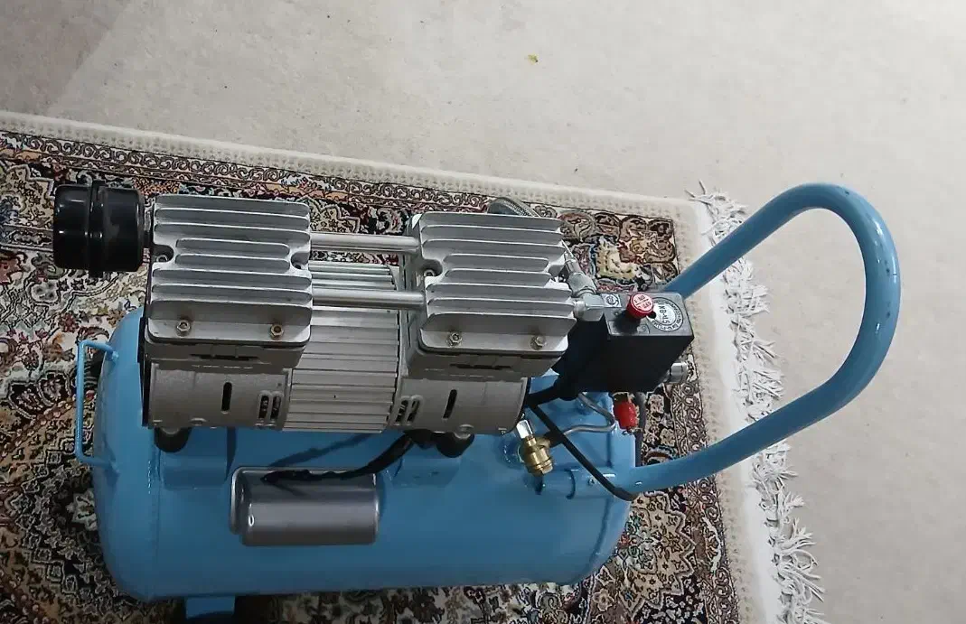 کمپرسور باد 30 لیتری|ابزارآلات|فولادشهر, سایت صنعتی کاوه|دیوار