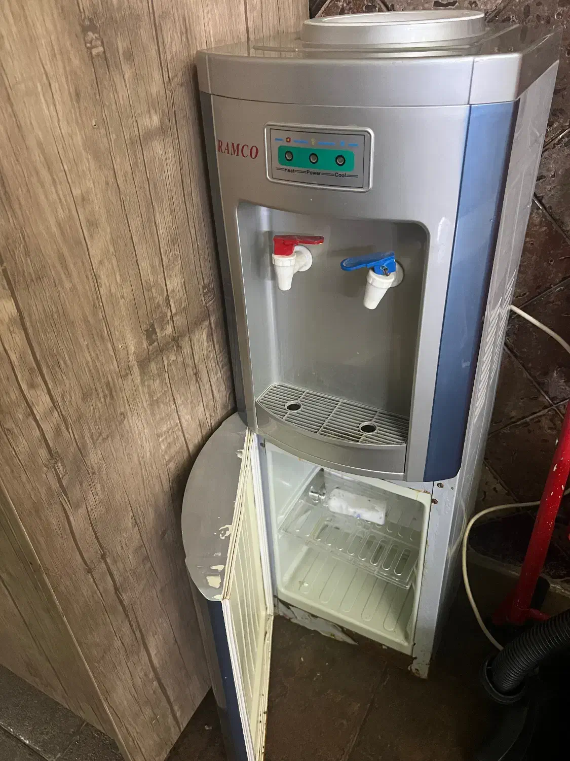 آبسرد کن|آب‌سردکن و تصفیه آب|قم, شاه ابراهیم|دیوار