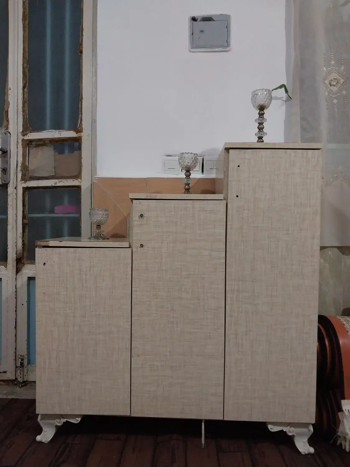 جاکفشی|جاکفشی، کمد، دراور|خرم‌آباد, |دیوار