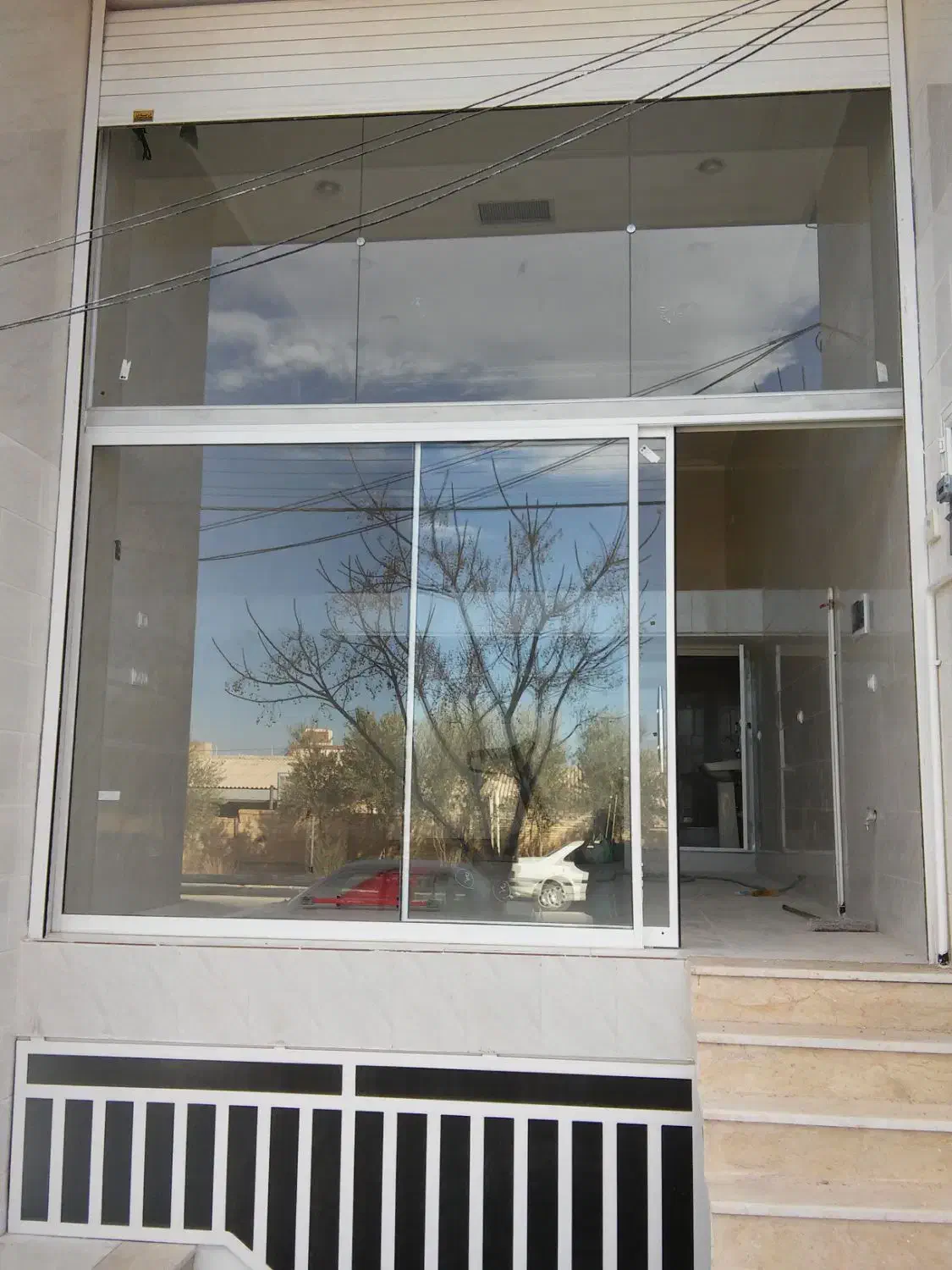 شیشه سکوریت|خدمات پیشه و مهارت|یزد, |دیوار