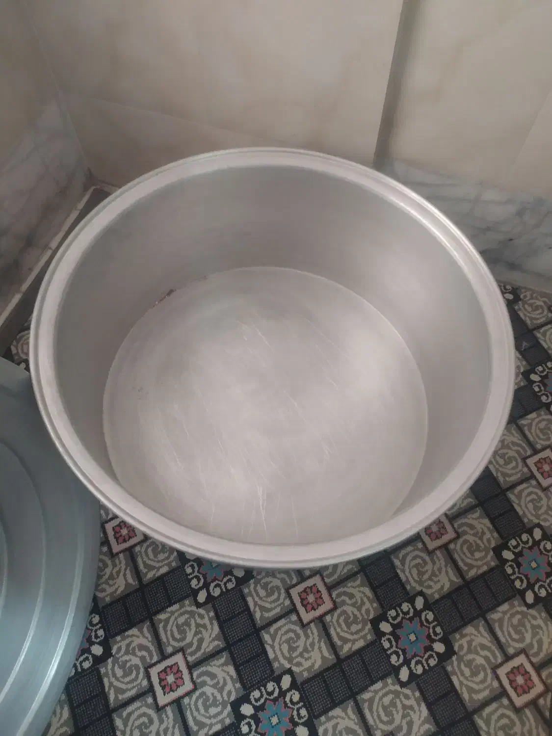 دیگ|ظروف پخت‌وپز|رباط‌کریم, نصیرشهر|دیوار