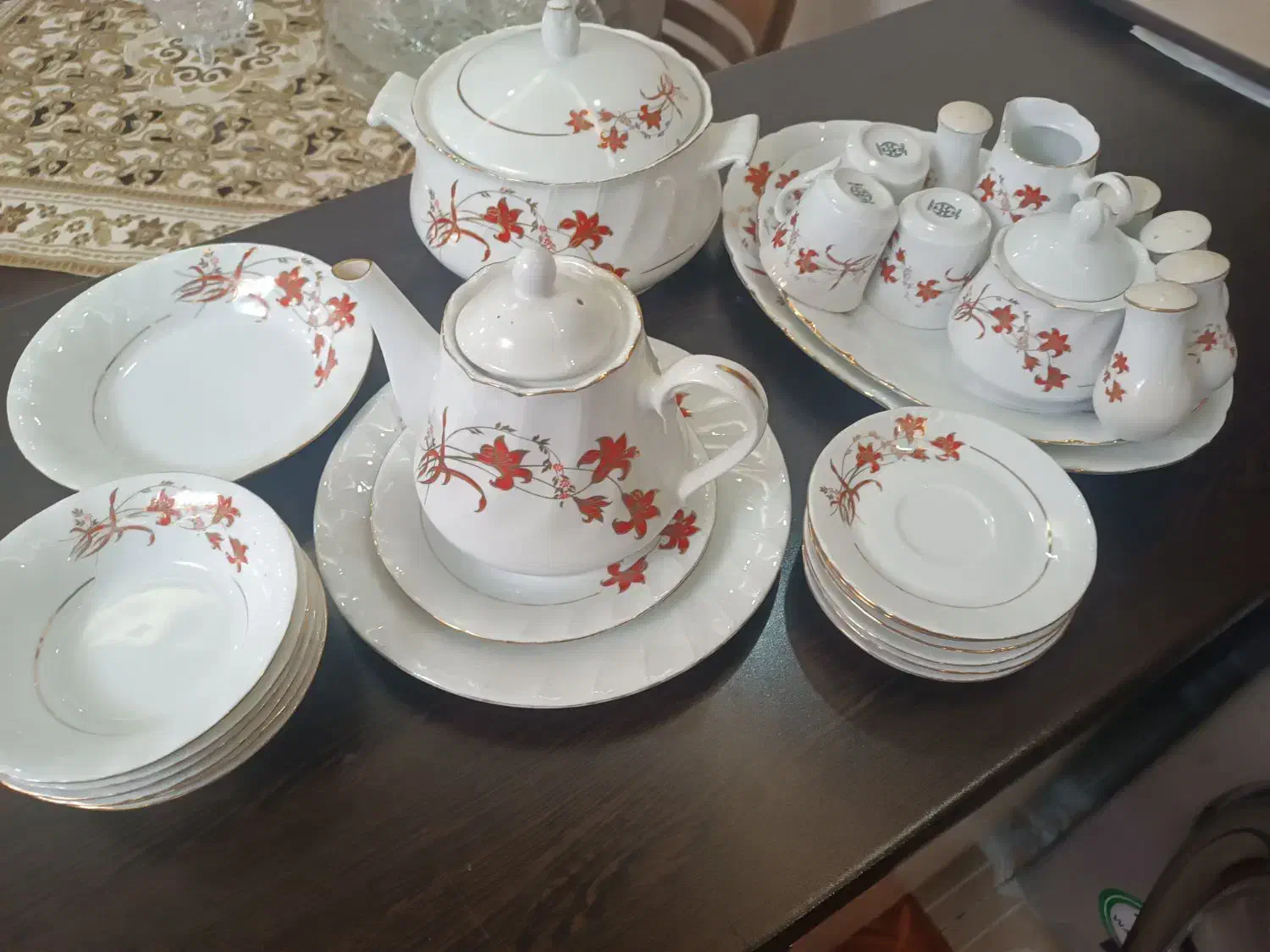 بشقاب چینی|ظروف سرو و پذیرایی|اراک, |دیوار