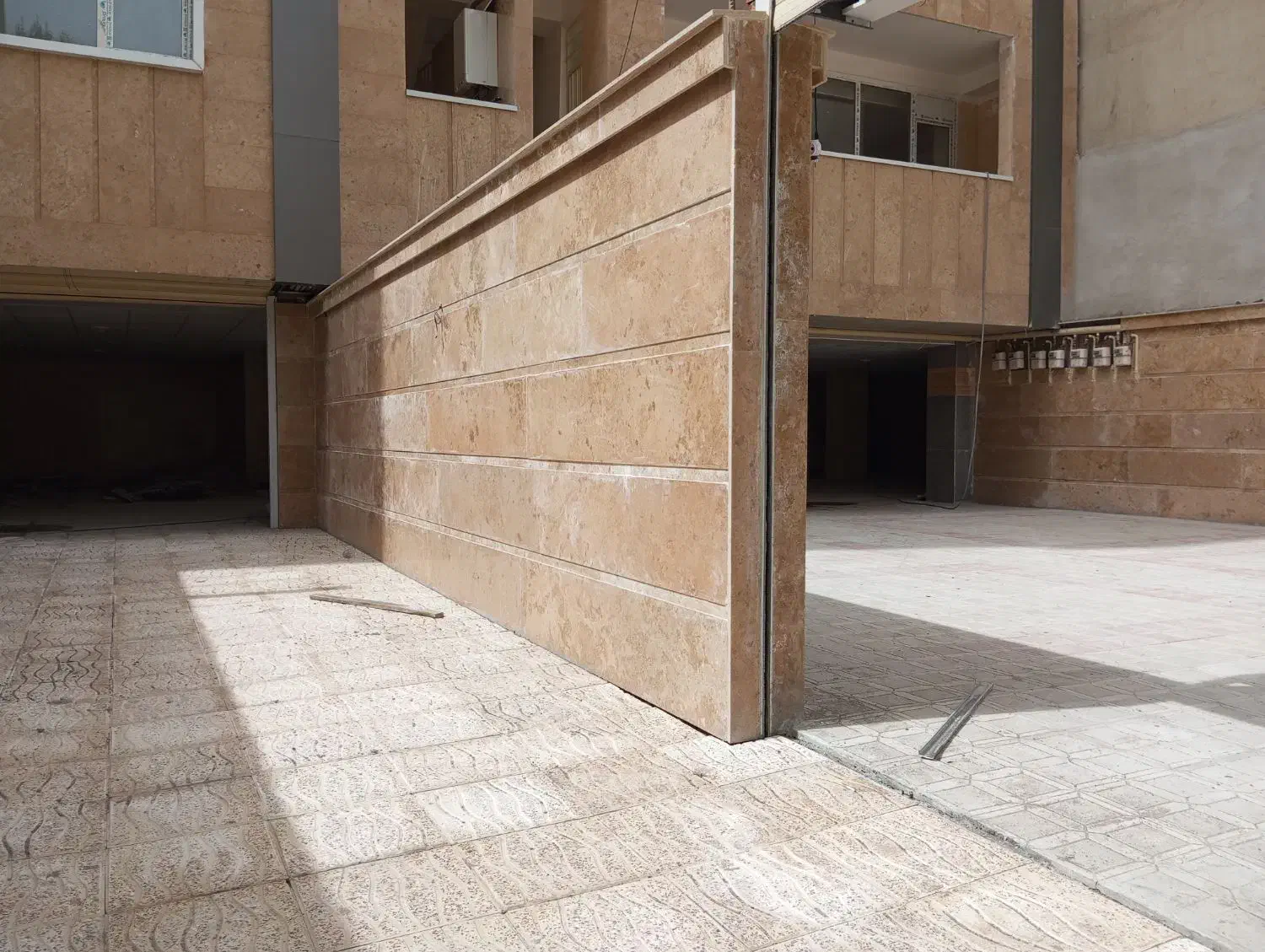 کاشی پله نما|خدمات پیشه و مهارت|میانه, |دیوار