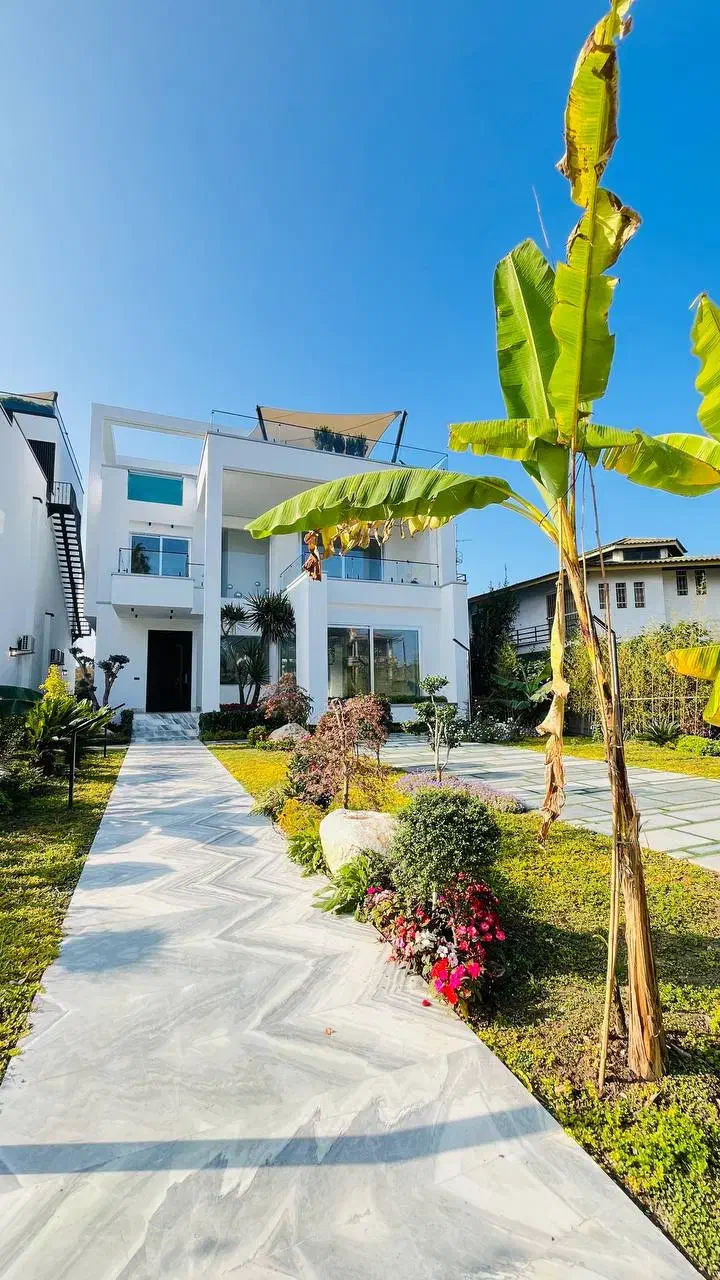 ویلای ۵۵۰متری ۴ خوابه با استخر تو روف ساحلی نوشهر|فروش خانه و ویلا|نوشهر, |دیوار