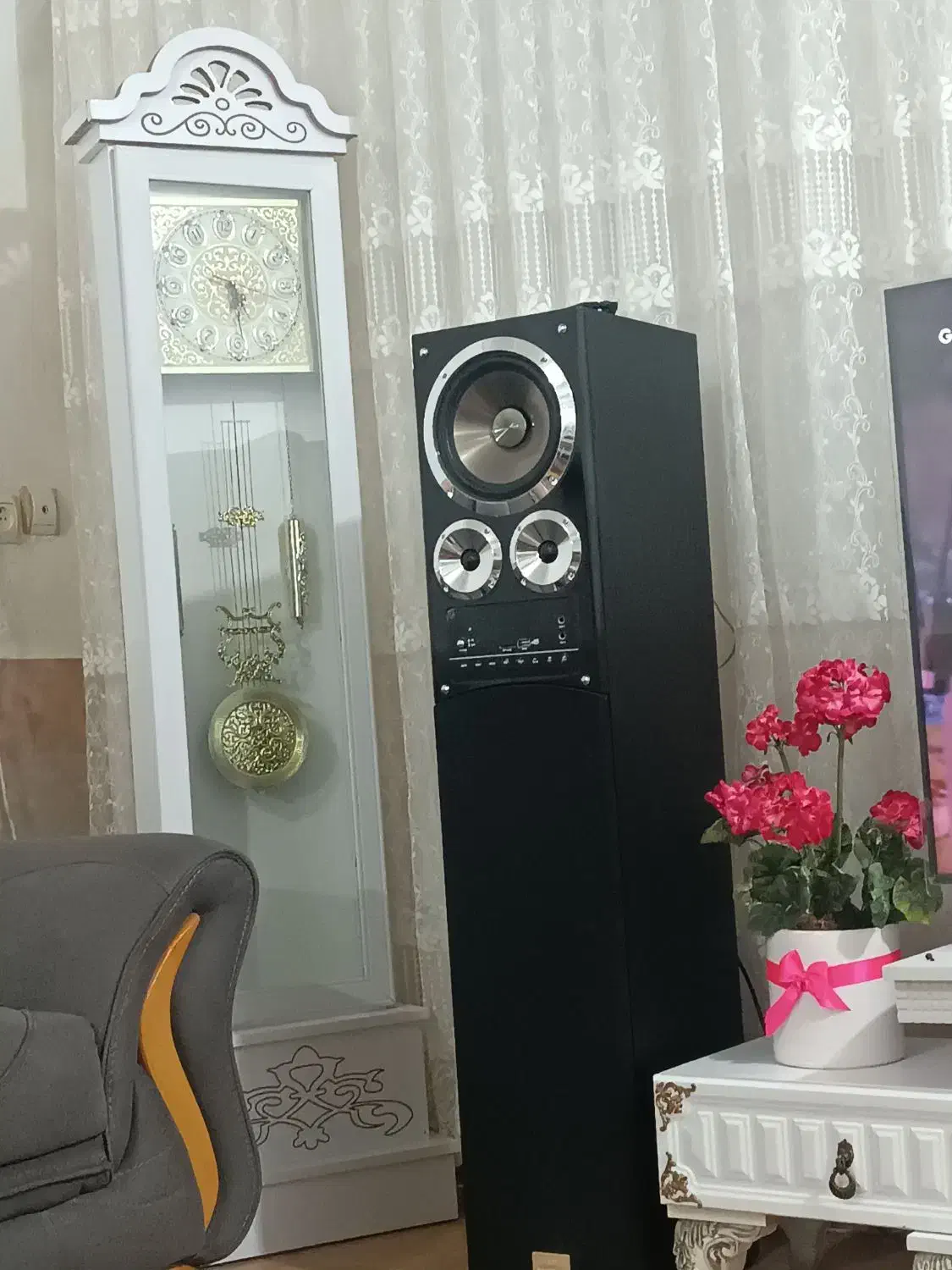 ساعت ایستاده در حد نو|ساعت دیواری و تزئینی|بیرجند, |دیوار