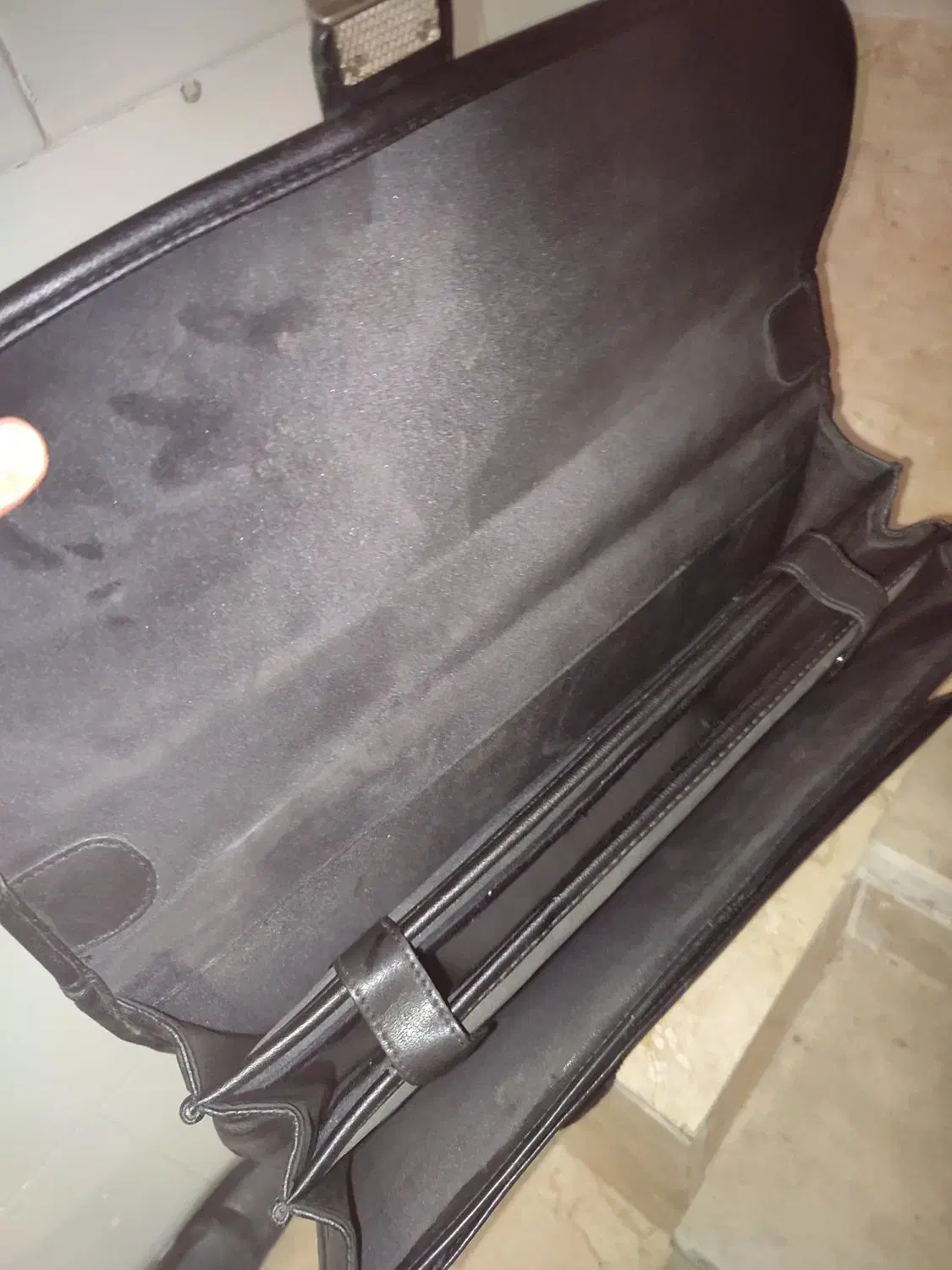 کیف|کیف، کفش، کمربند|کرج, برغان|دیوار