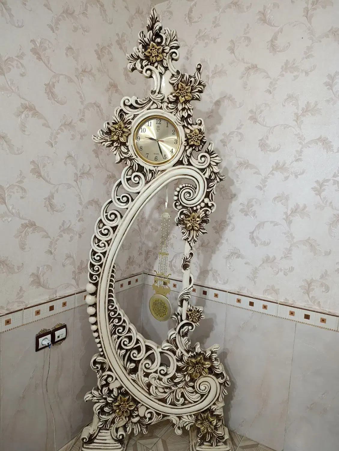 ساعت نو نو. کمد بچه و باند ۲عدد|ساعت دیواری و تزئینی|مراغه, |دیوار