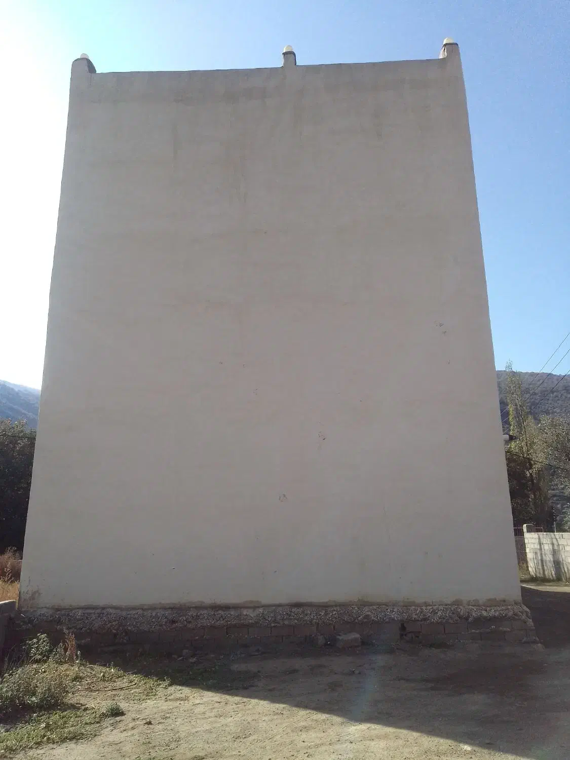 دیوار ۱۰ متر ارتفاع مناسب برای تبلیغات|مصالح و تجهیزات ساختمان|پل سفید, |دیوار