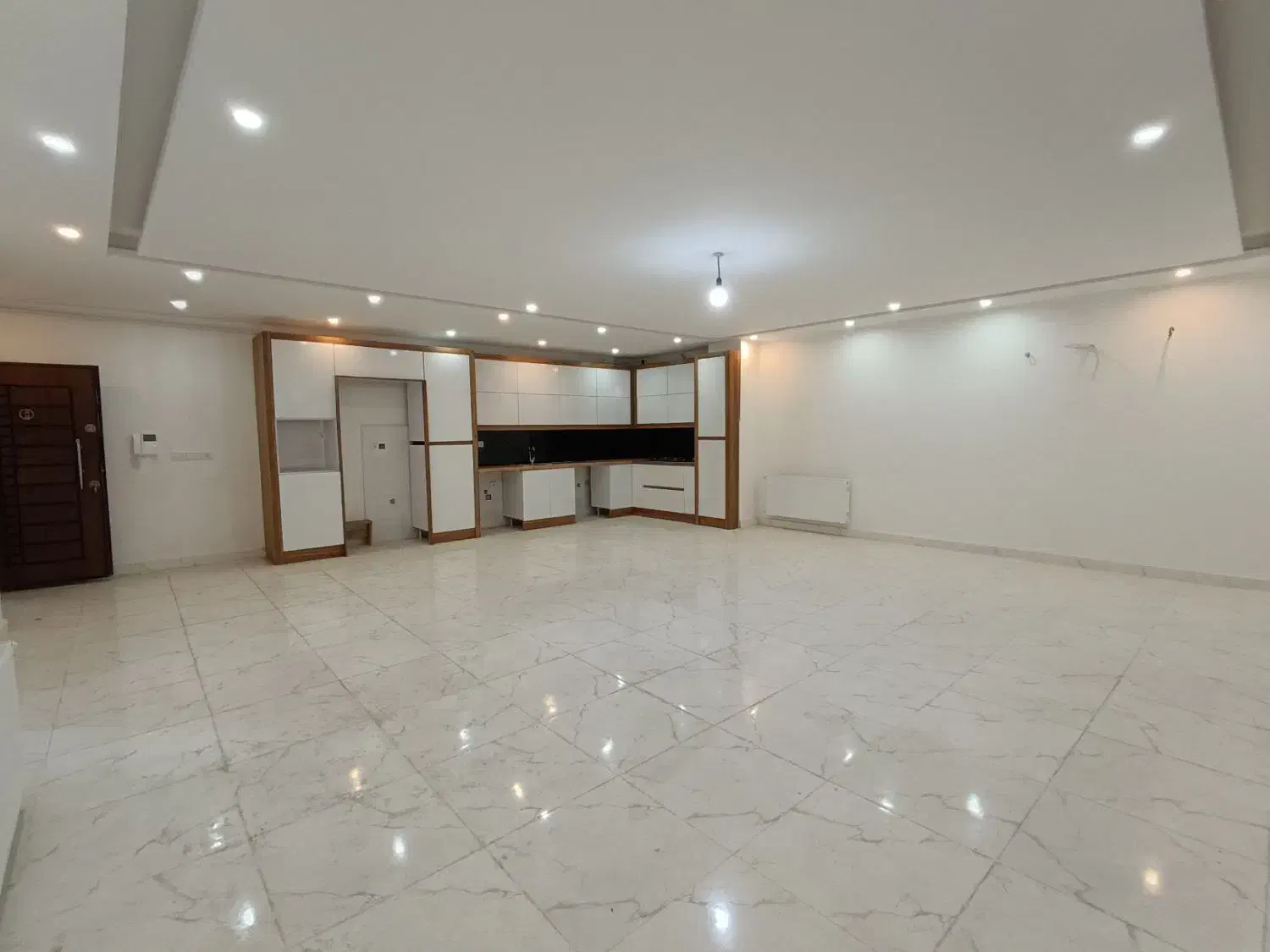 واحد 115 متری کلید نخورده|فروش آپارتمان|صومعهسرا, |دیوار