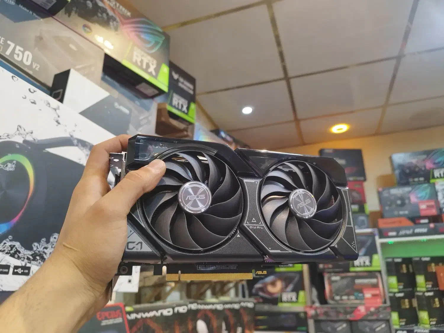 کارت گرافیک RTX 4060TI 8G گارانتی دار کیس گیمینگ|قطعات و لوازم جانبی رایانه|تهران, شهرک پاسداران|دیوار