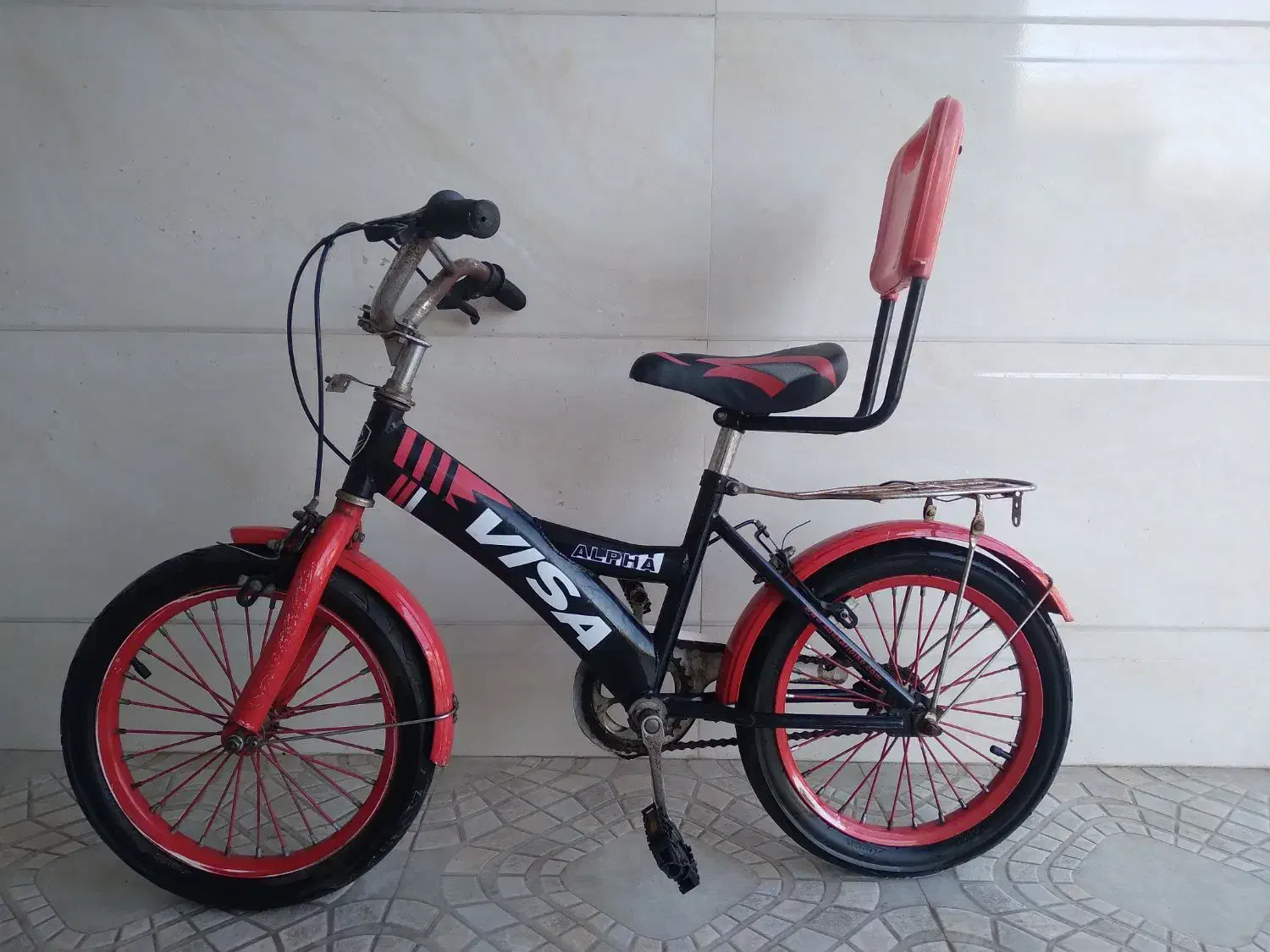 دوچرخه|دوچرخه، اسکیت، اسکوتر|سنگر, |دیوار