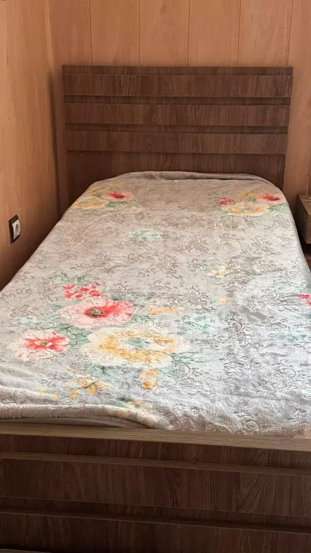 تخت نوجوان وتخت ۲ونفره|تخت و سرویس خواب|بجنورد, |دیوار