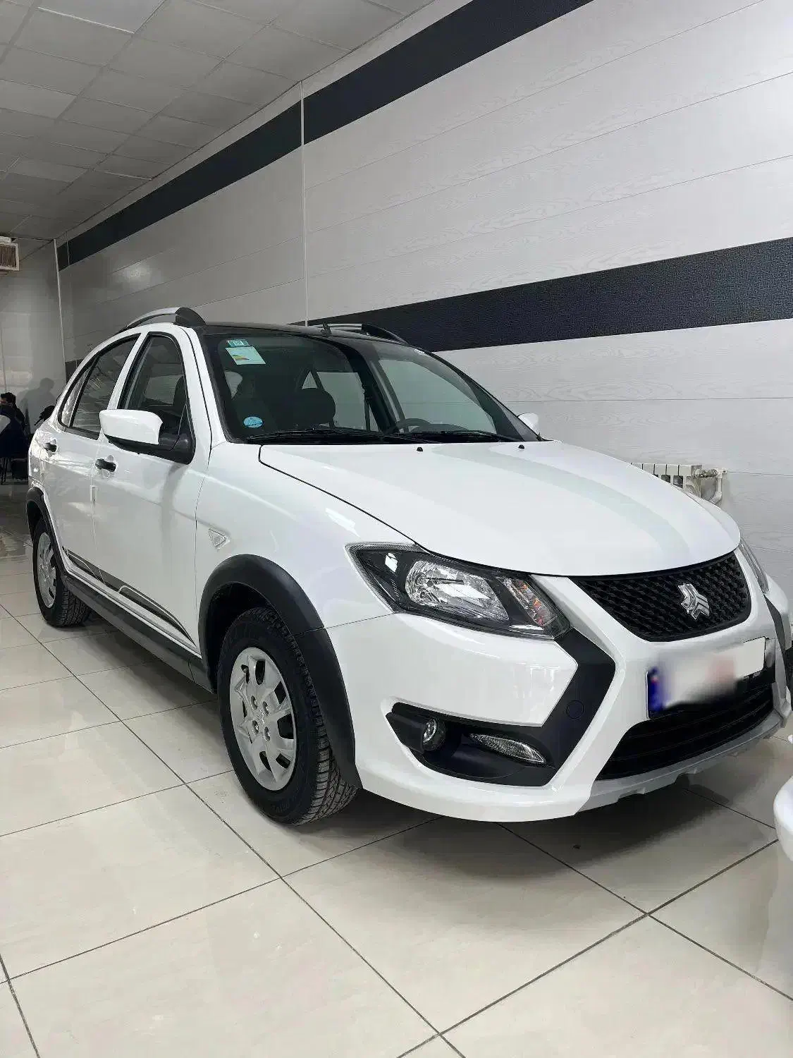 کوییکR خشک ۱۴۰۴|خودرو سواری و وانت|سنندج, |دیوار