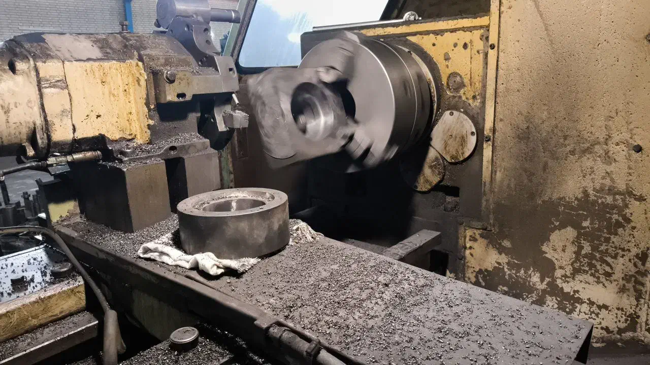 تراش cnc|ماشین‌آلات صنعتی|اصفهان, شهرک صنعتی امیرکبیر (شاپور جدید)|دیوار