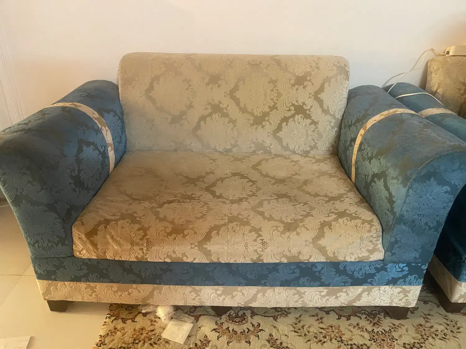 مبل|مبلمان خانگی و میز عسلی|مشهد, توس فردوسی|دیوار