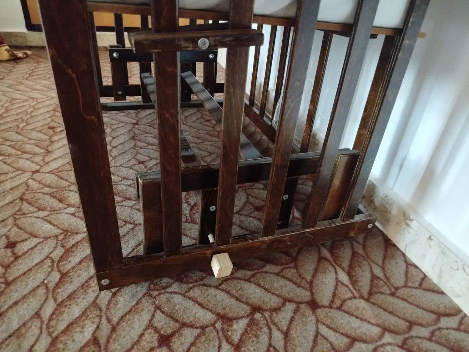 گهواره|تخت و صندلی بچه|اردبیل, |دیوار