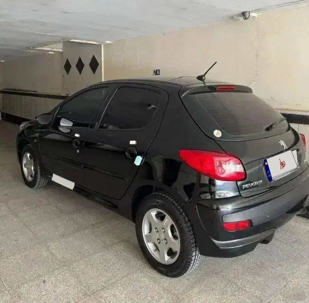 ۲۰۷ پانا ۱۴۰۴|خودرو سواری و وانت|اراک, |دیوار