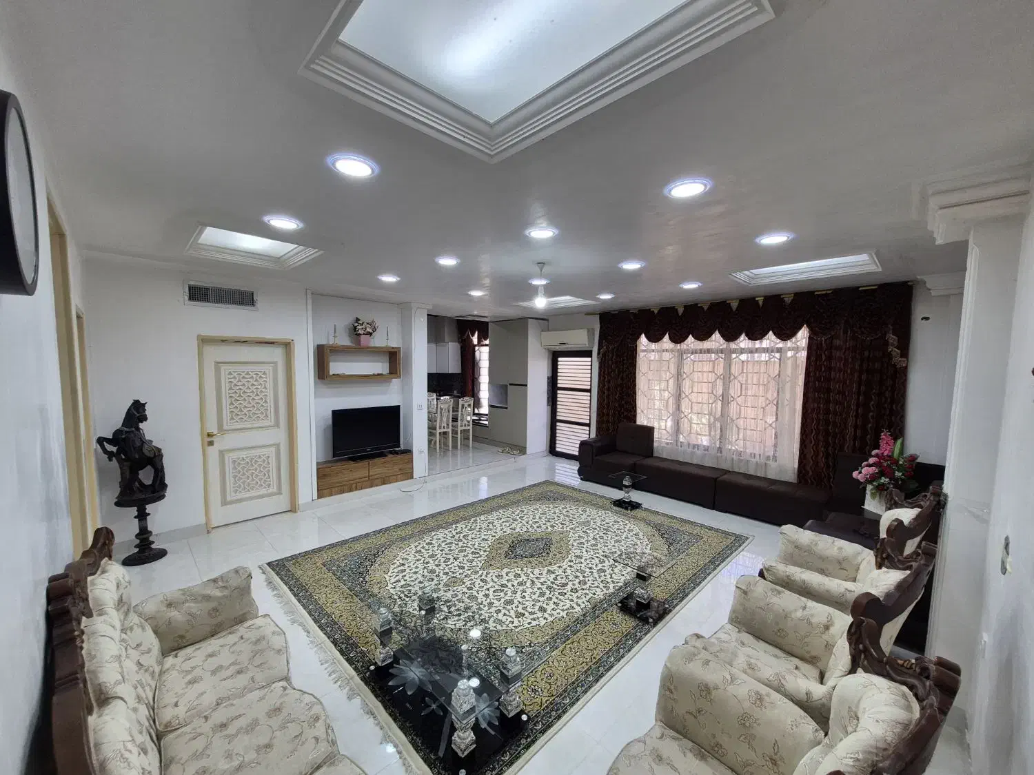 سوییت ویلایی، همکف، نوساز ،۲پارکینگ،۲خواب|اجارهٔ کوتاهمدت آپارتمان و سوئیت|خرمآباد, |دیوار