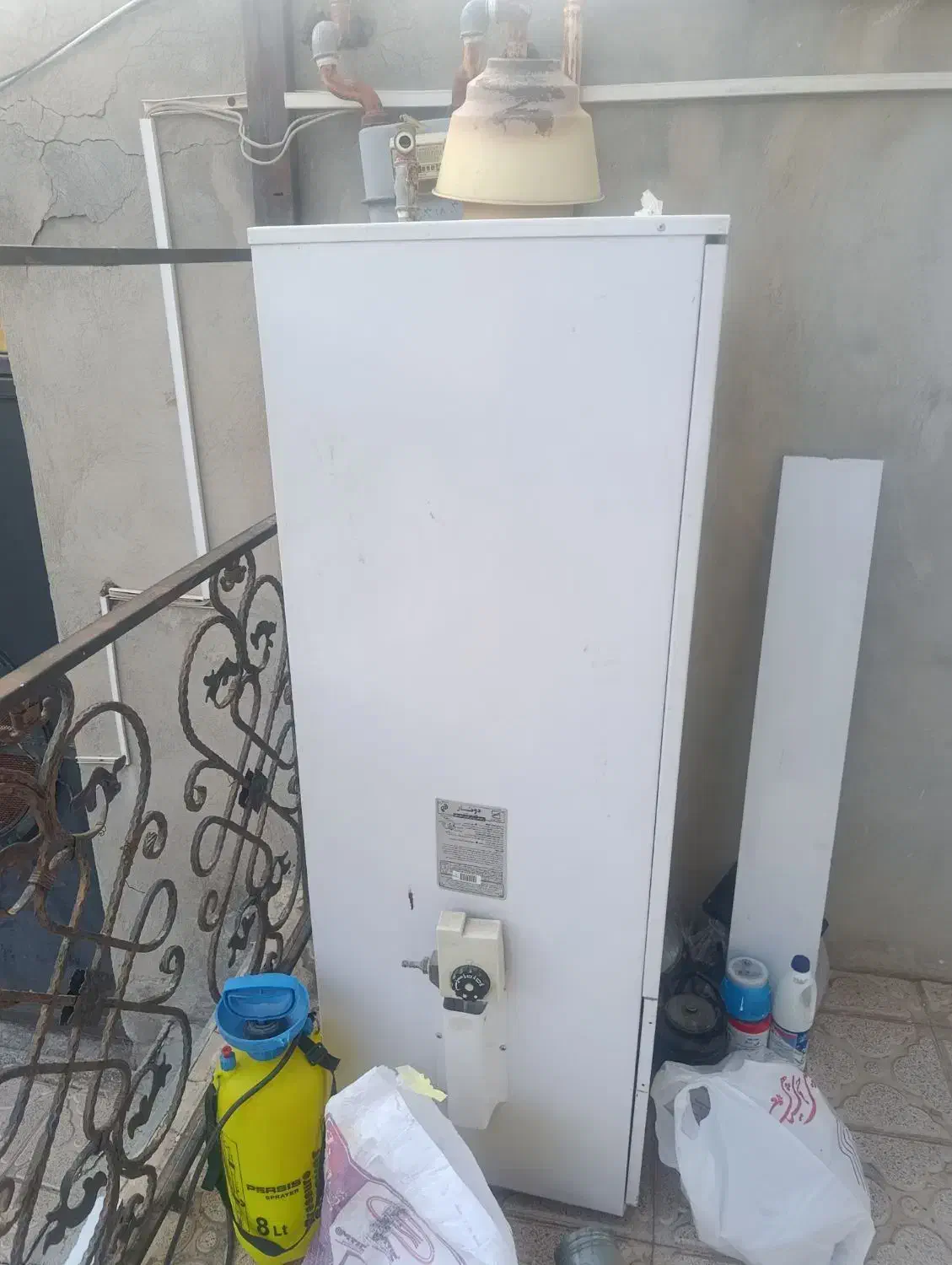 یک عدد آبگرمکن گازی طرح یخچالی سالم|آبگرمکن، پکیج، شوفاژ|مراغه, |دیوار