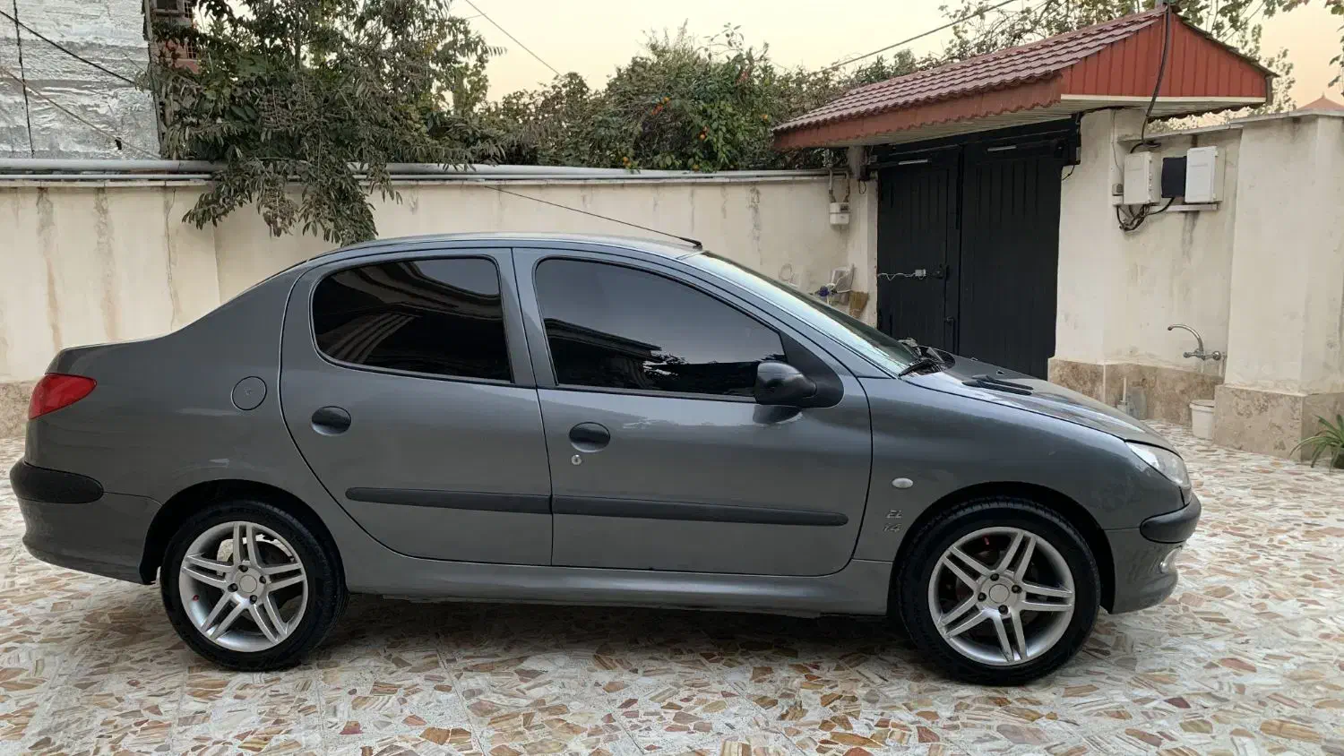 206 v20 sd نوک مدادی ۱۳۸۹|خودرو سواری و وانت|ساری, |دیوار