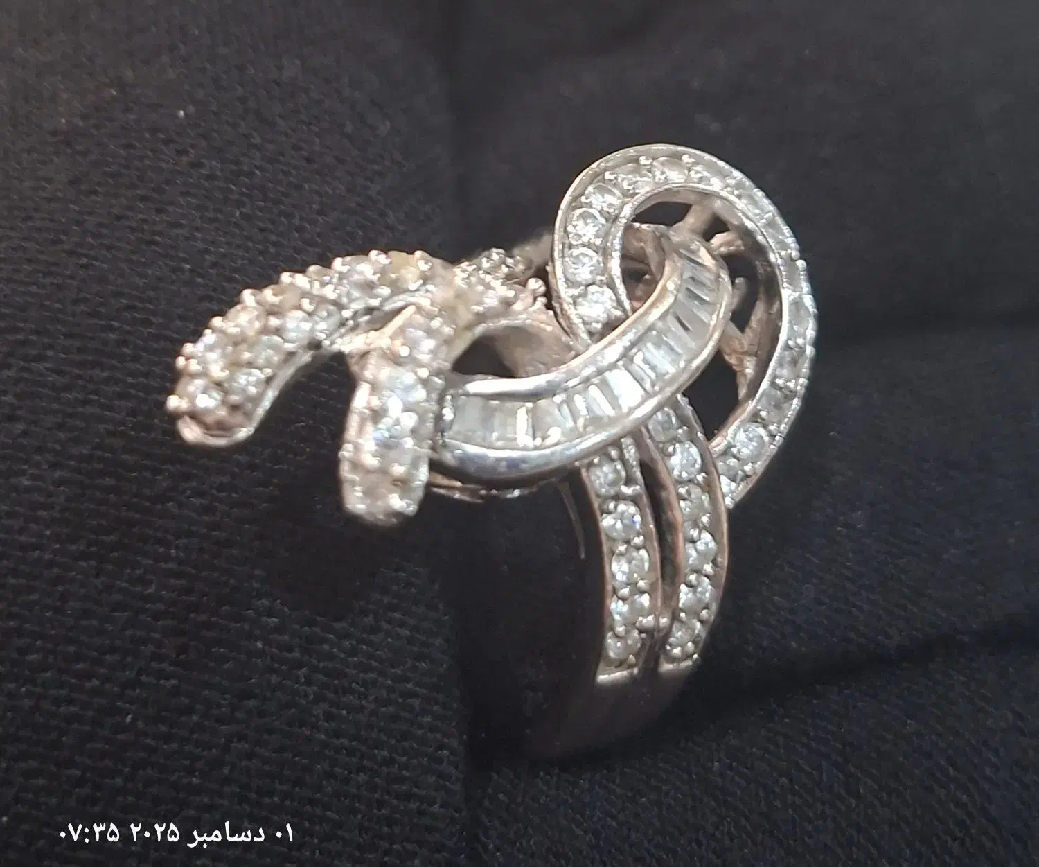 انگشتر بسیار شیک و چشم نواز|جواهرات|همدان, |دیوار