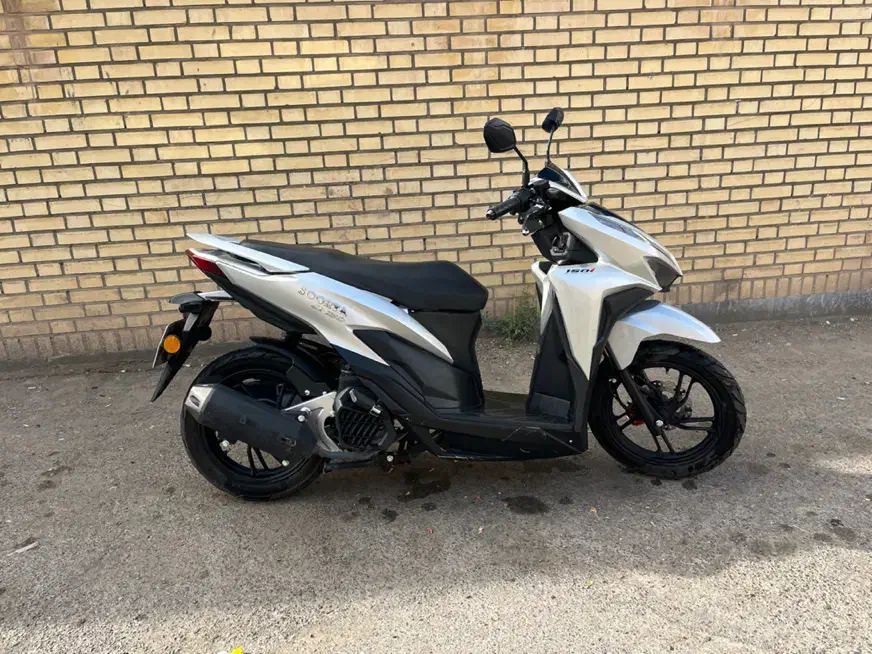 موتور کلیک ۱۵۰ سی سی ۱۴۰۲ در حد|موتورسیکلت|مرند, |دیوار