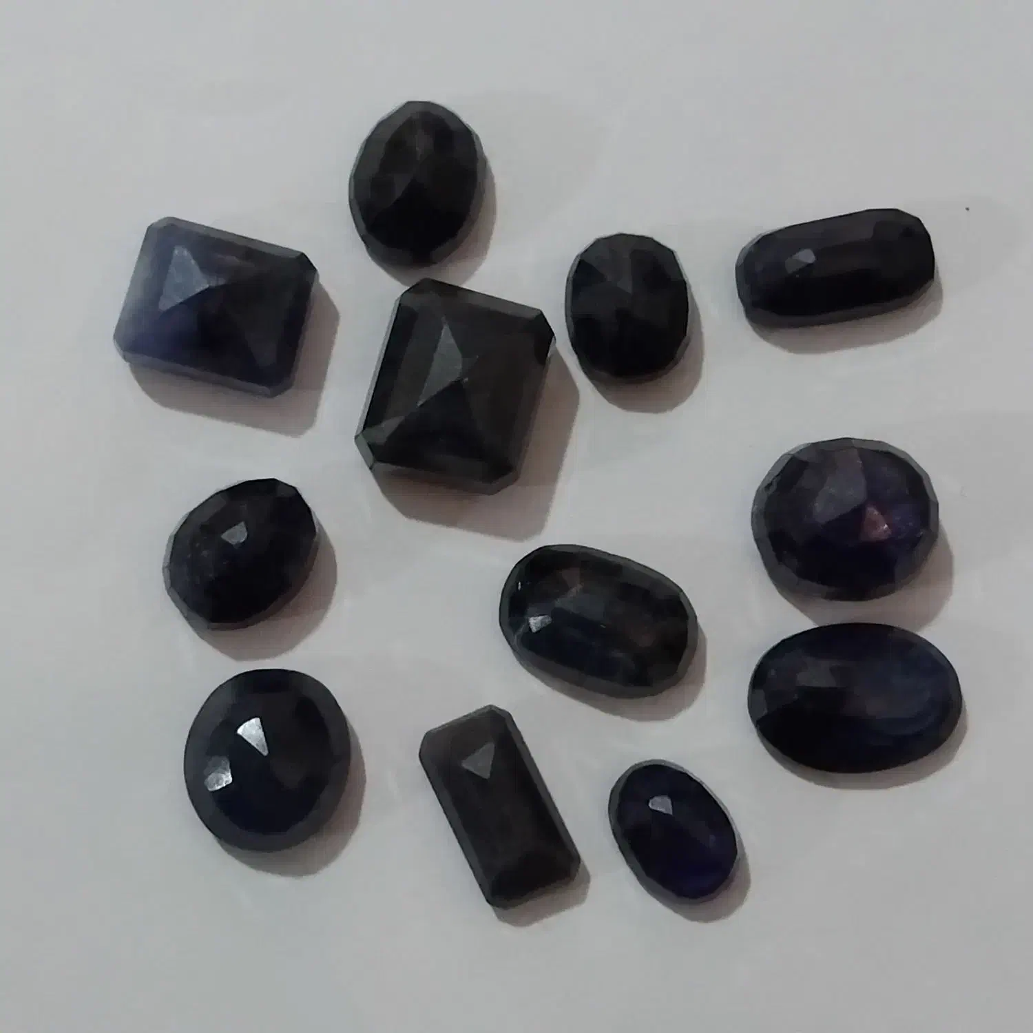 یاقوت طبیعی|جواهرات|نسیم‌شهر, |دیوار