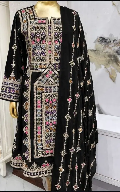 مجلسی|کفش و لباس بچه|زاهدان, |دیوار