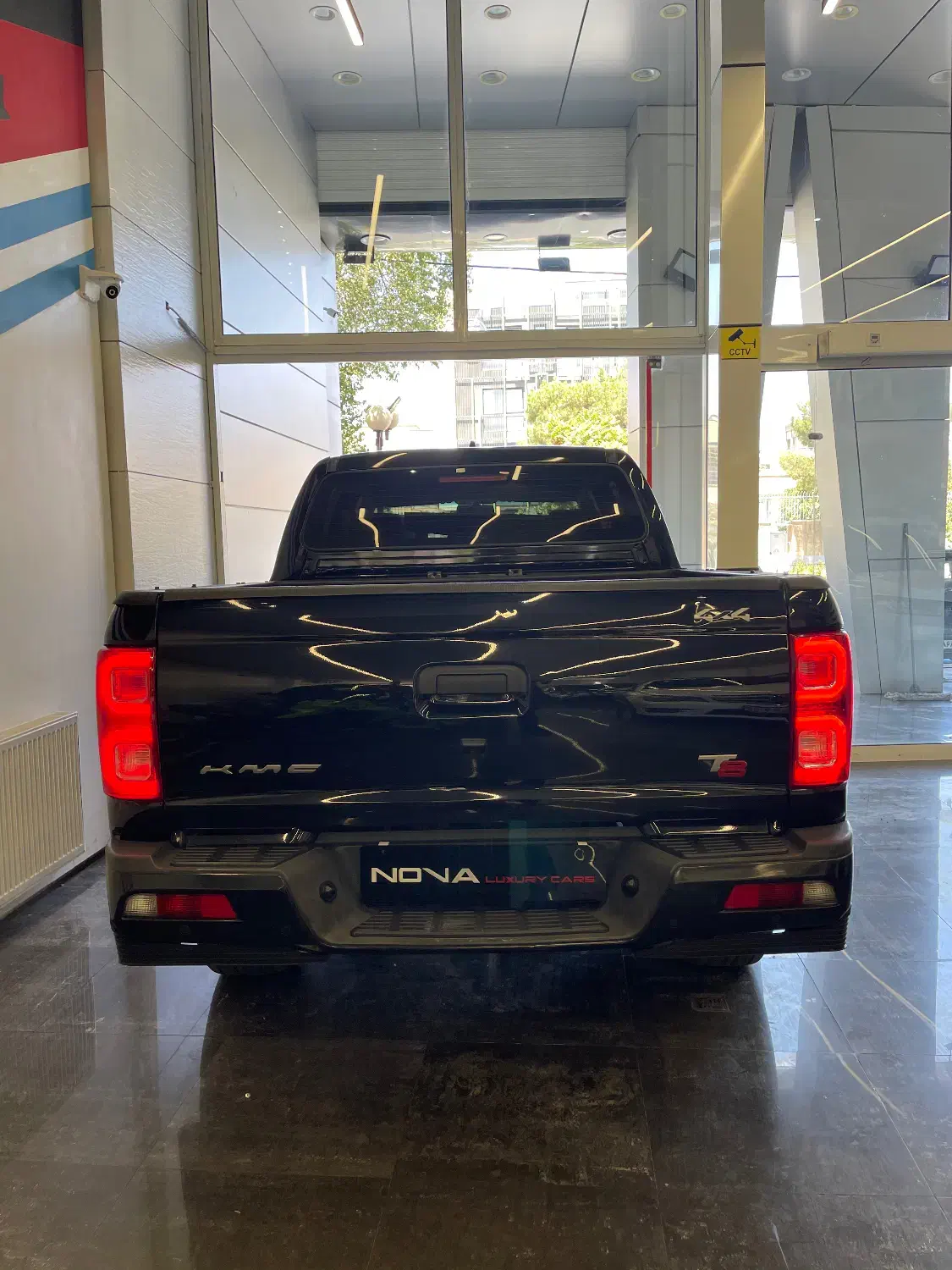 کی ام سی T8|خودرو سواری و وانت|شیراز, قدوسی شرقی|دیوار