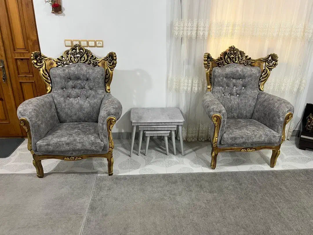 مبل۹ نفره سلطنتی همراه عسلی ۳۰ میلیون|مبلمان خانگی و میز عسلی|کیاشهر, |دیوار