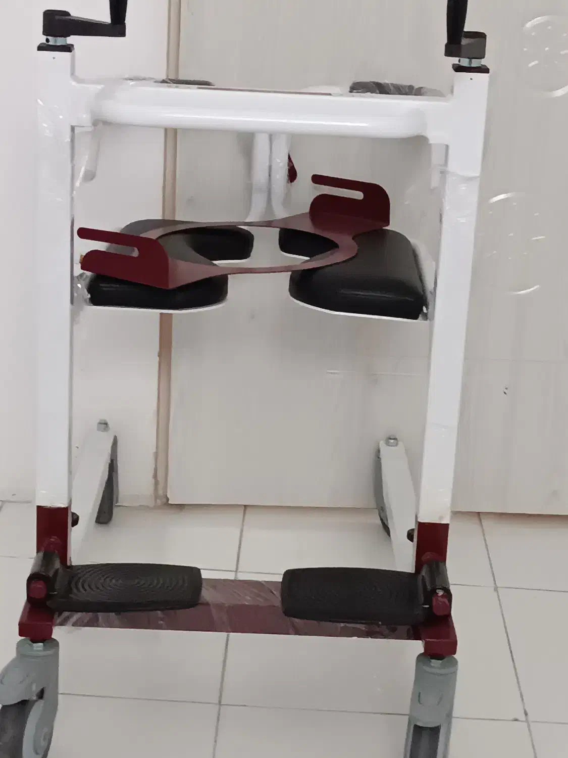 صندلی و ویلچر حمل معلولین. توالت فرنگی سیار|پزشکی|کرمانشاه, |دیوار