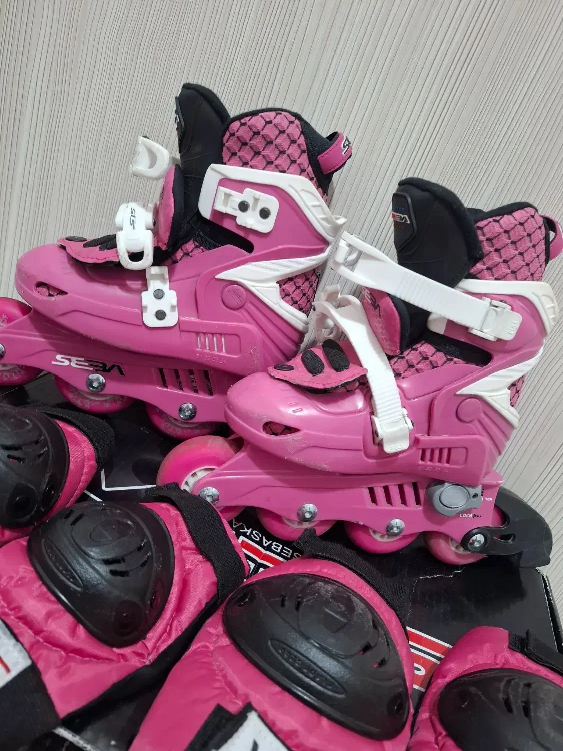 اسکیت دخترانه بسیار سالم و تمیز|دوچرخه، اسکیت، اسکوتر|شهریار, شهرک وائین|دیوار