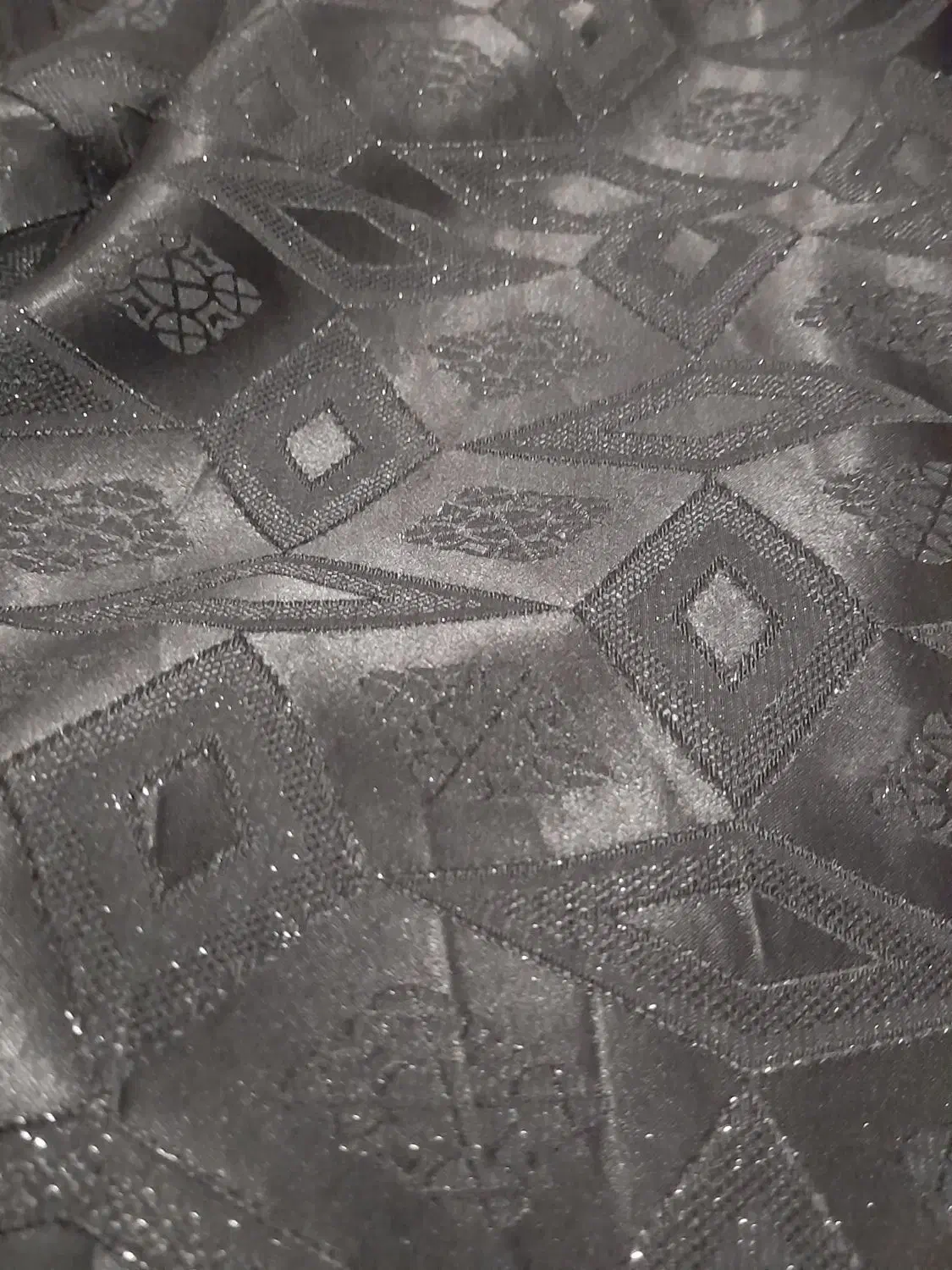 چادر مشکی|لباس|مشهد, ایثار|دیوار