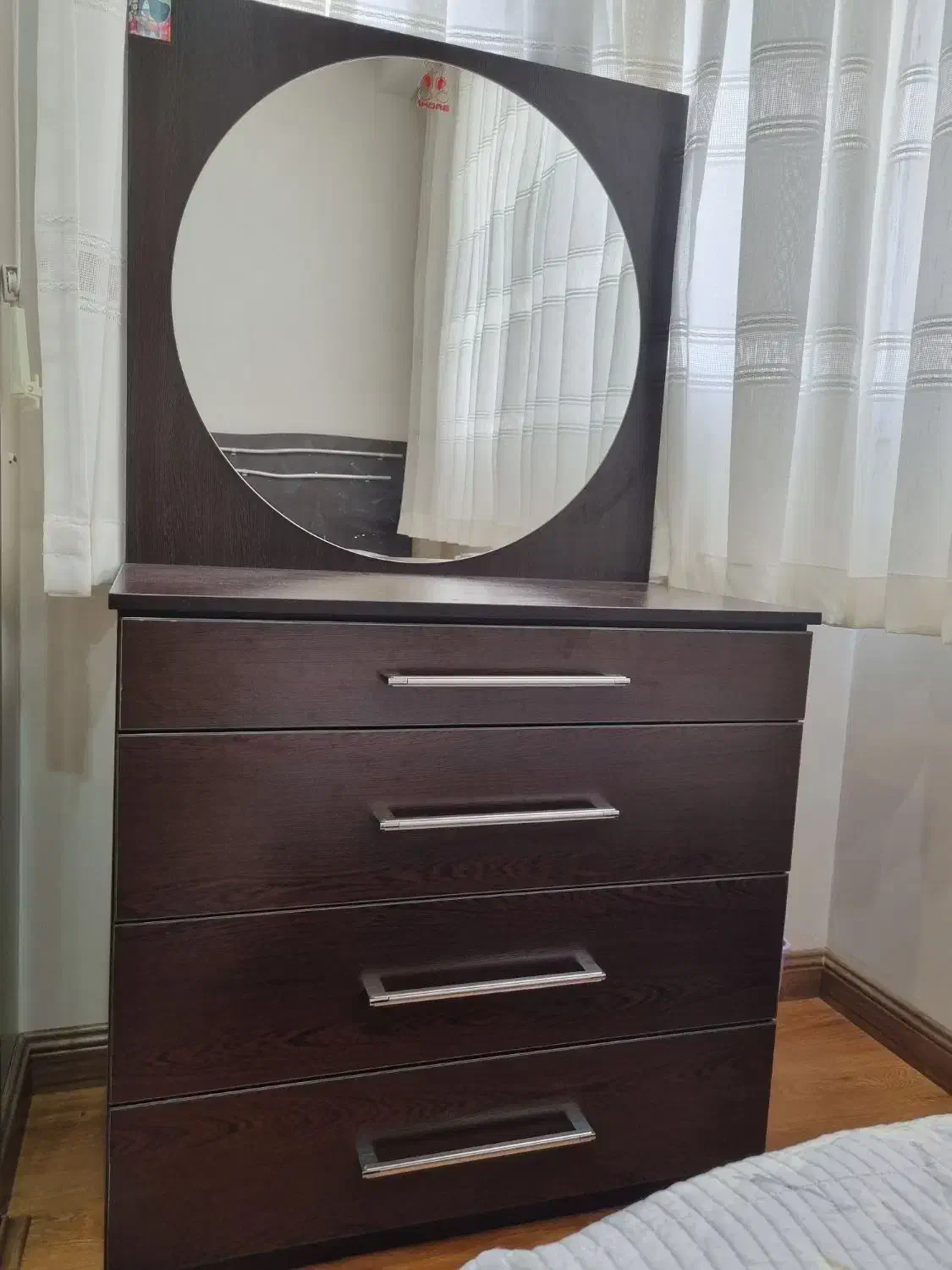 تخت ومیز آرایش ام دی اف ترکیه،|تخت و سرویس خواب|تبریز, |دیوار