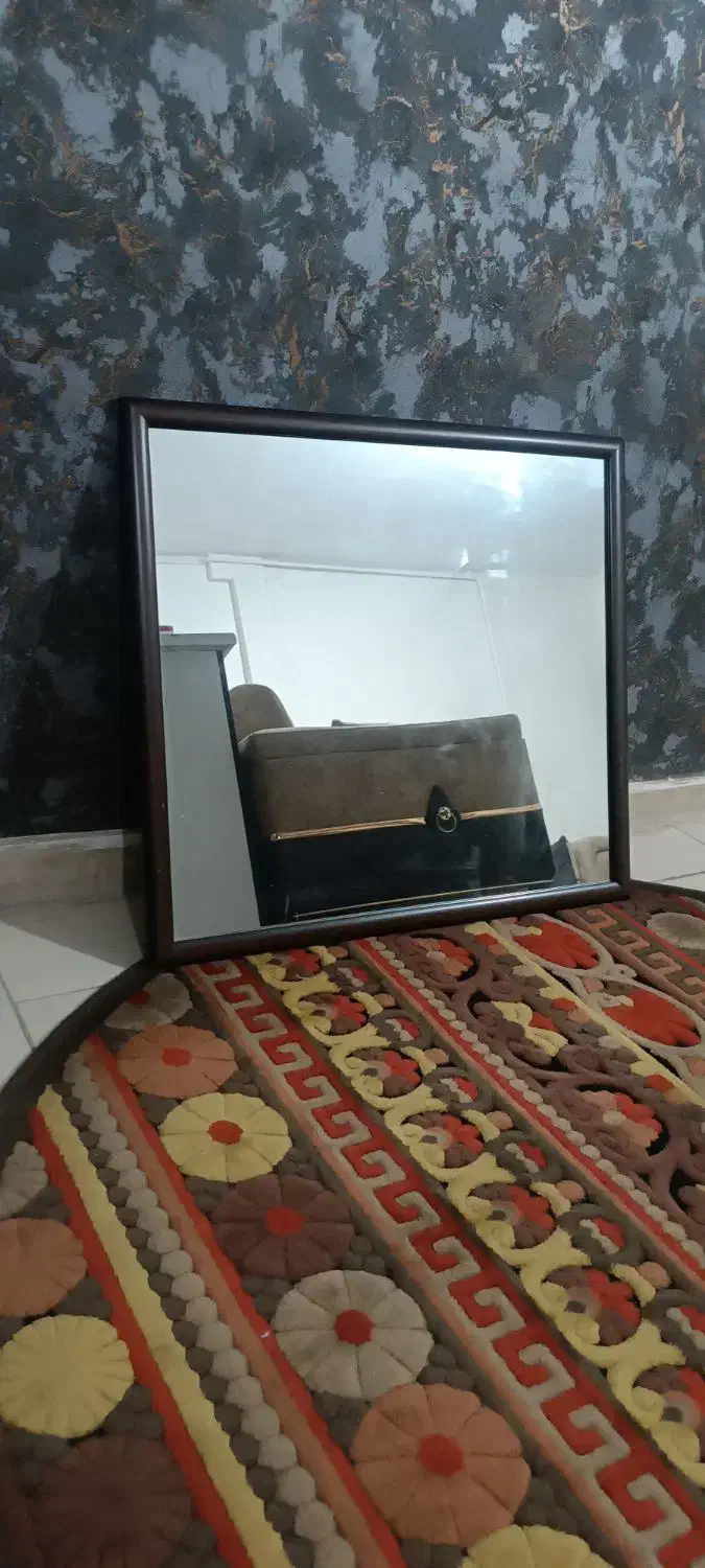 آ یینه|آینه|کرج, حسن آباد|دیوار