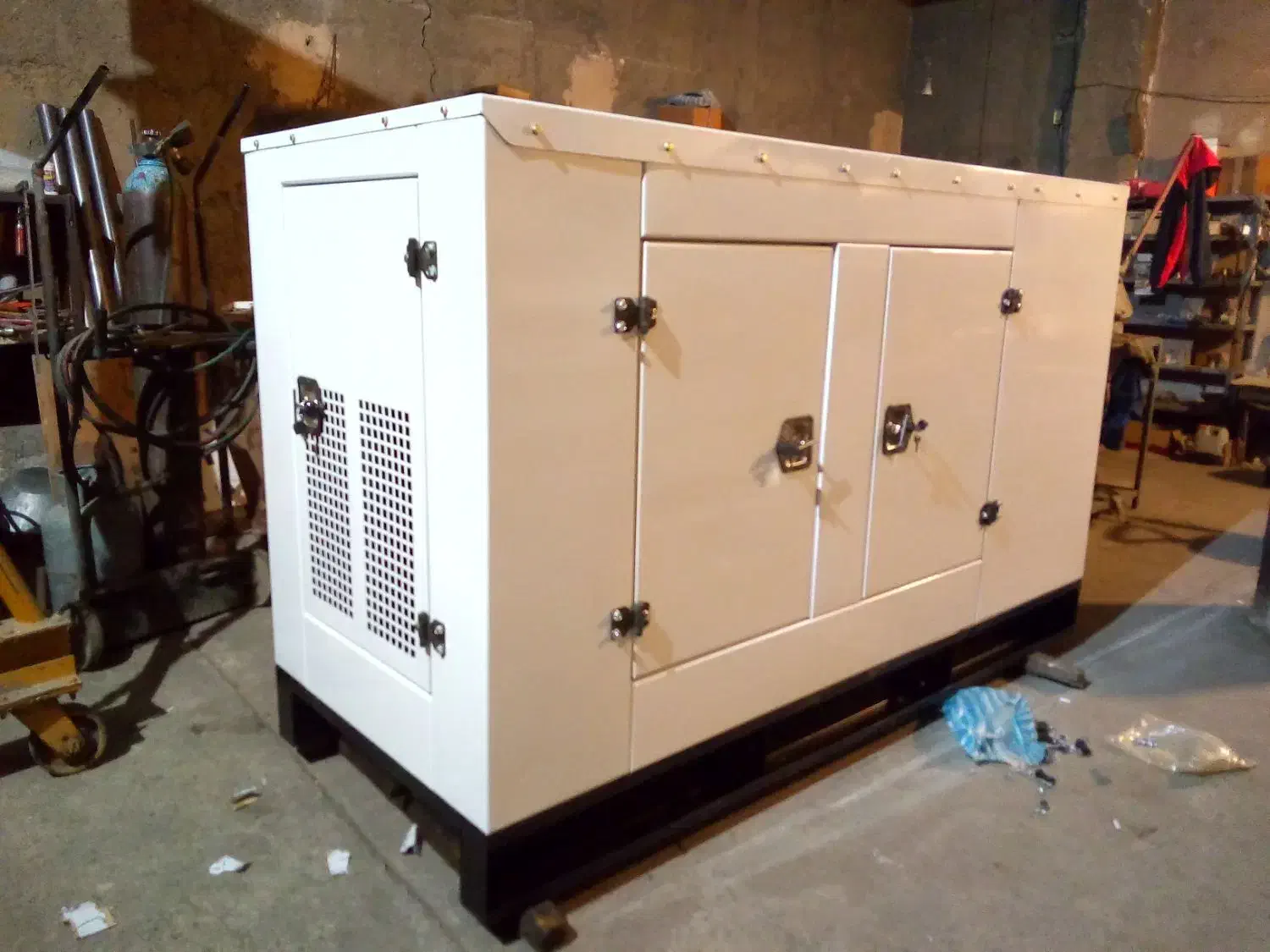 سازنده  کانوپی (اتاق  سایلنت) دیزل ژنراتور|ماشین‌آلات صنعتی|اسلام‌شهر, چیچکلو|دیوار