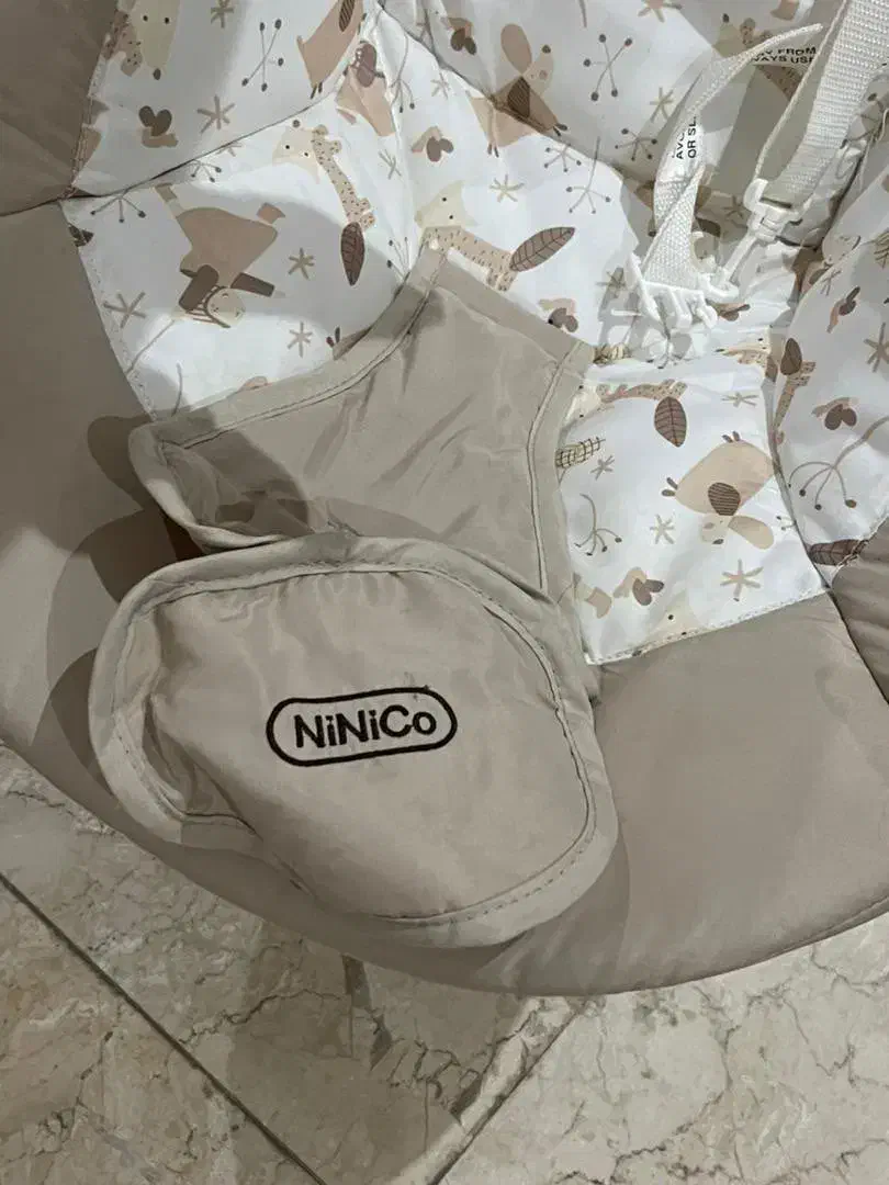 تاب برقی|اسباب و اثاث بچه|بابل, |دیوار