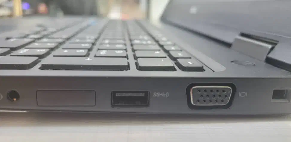 لپتاپ  گرافیکدار کارکرده i7  نسل 7- dell 5580|رایانه همراه|اصفهان, نقش جهان|دیوار