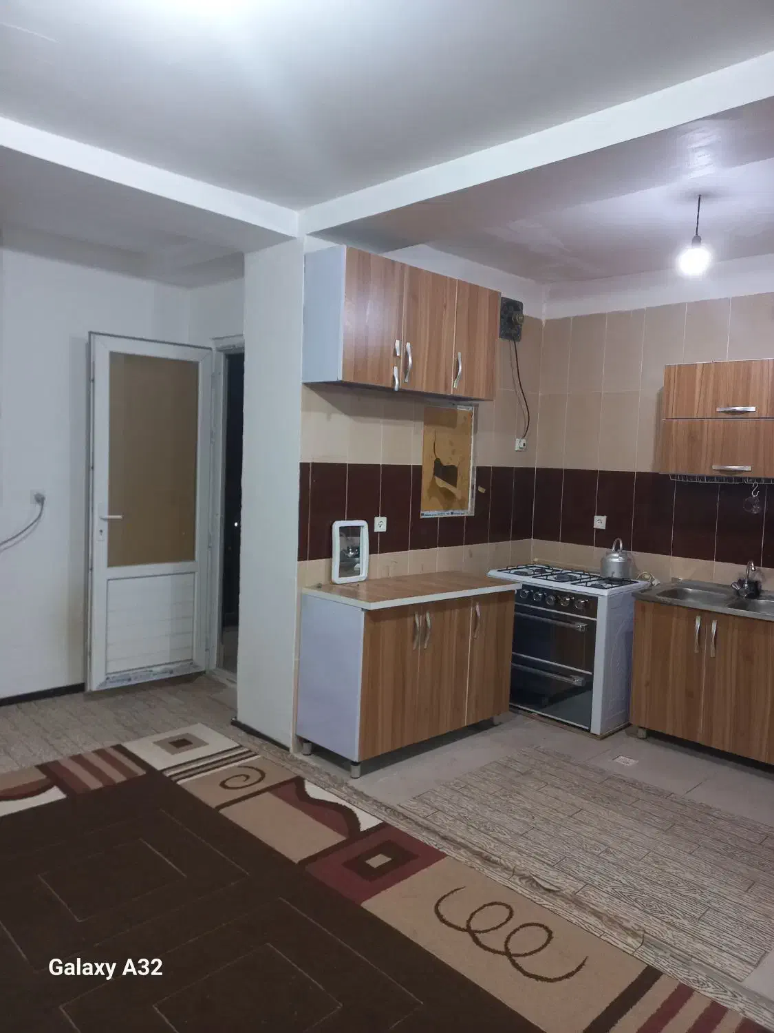 دو خواب با پارکینگ و اسانسور ورودی شهر|اجارهٔ کوتاه‌مدت ویلا و باغ|قشم, |دیوار