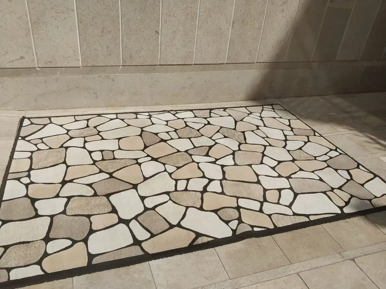 یک عدد فرش ۶ متری و فرش ۴ اتاق کودک|فرش|قزوین, |دیوار